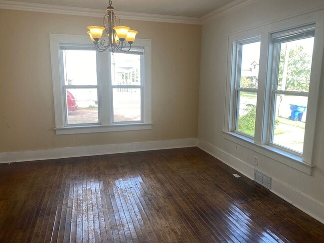 Foto del edificio - 3 Bed 1 Bath Single Home in Antigo