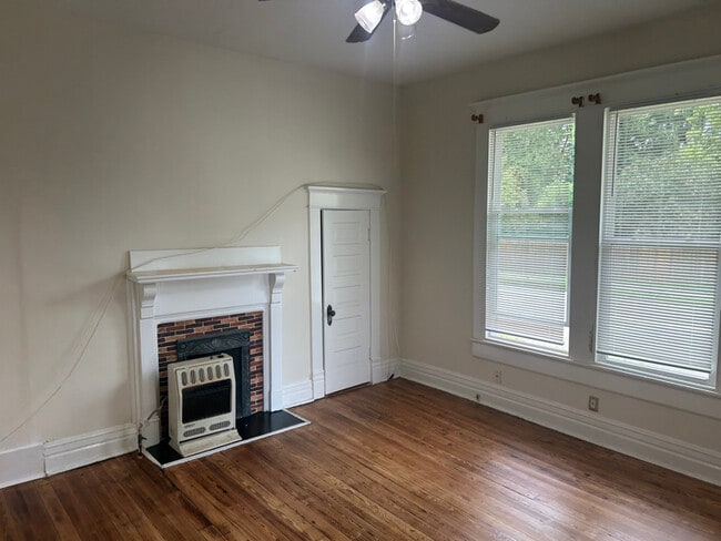 Building Photo - 117 S Highland Ave