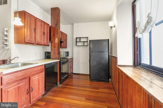 Foto del edificio - 35 S 13th St