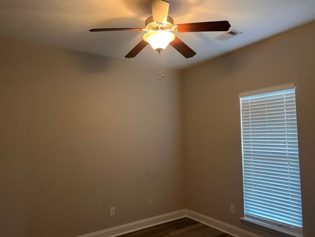 Building Photo - 338 High Meadows Pl