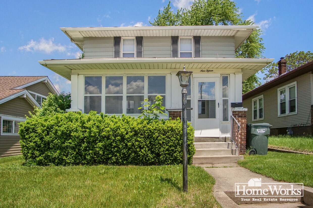 Primary Photo - 915 E Lasalle Ave