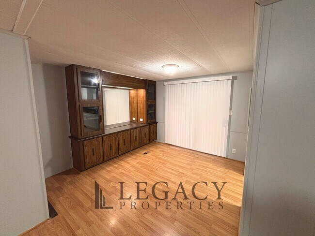 Foto del edificio - Renovated 3 Bed / 2 Bath Mobile Home – Easley, SC