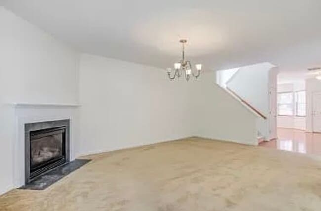 Building Photo - 2329 Lazy River Dr