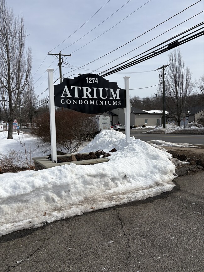 Building Photo - 1274 E Main St