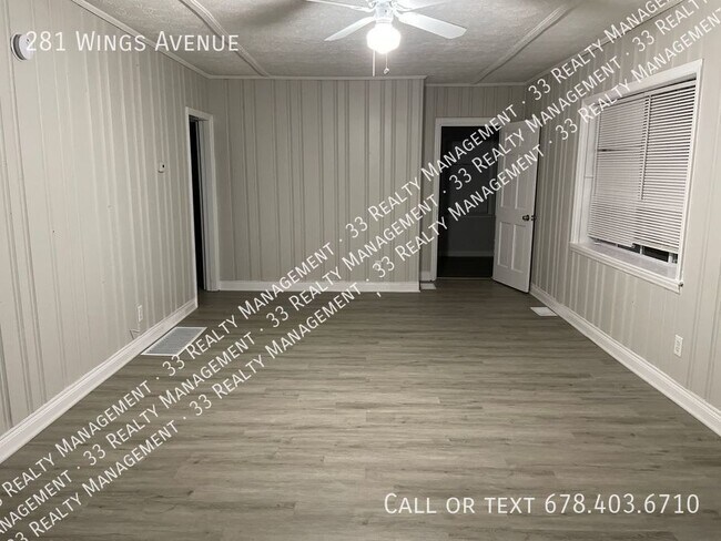Foto del edificio - 4 BEDROOM/ 2 BATH HOME