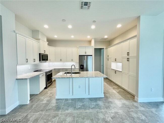 Foto del edificio - 6361 Arriba Ave