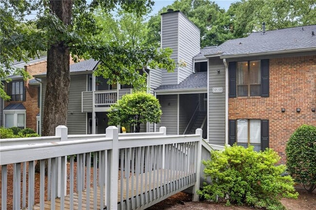 Building Photo - 123 Warm Springs Cir
