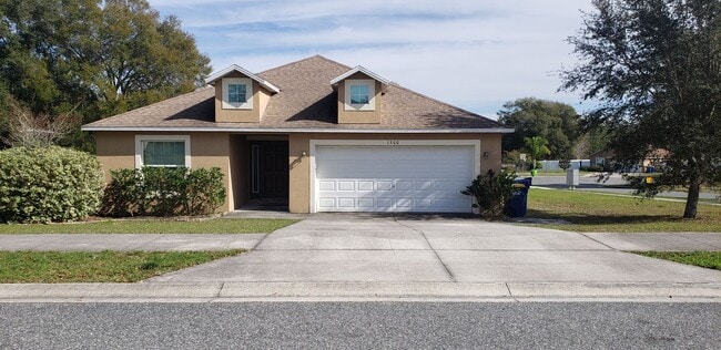 Foto del edificio - 3/2 ~ Lake View Estates ~ Corner Lot!