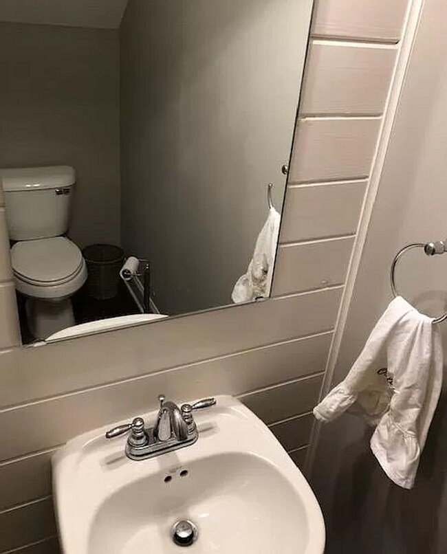 Foto del edificio - 4 Bed/4.5 Bath West End