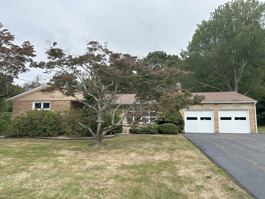 Foto principal - 63 Rolling Ridge Rd