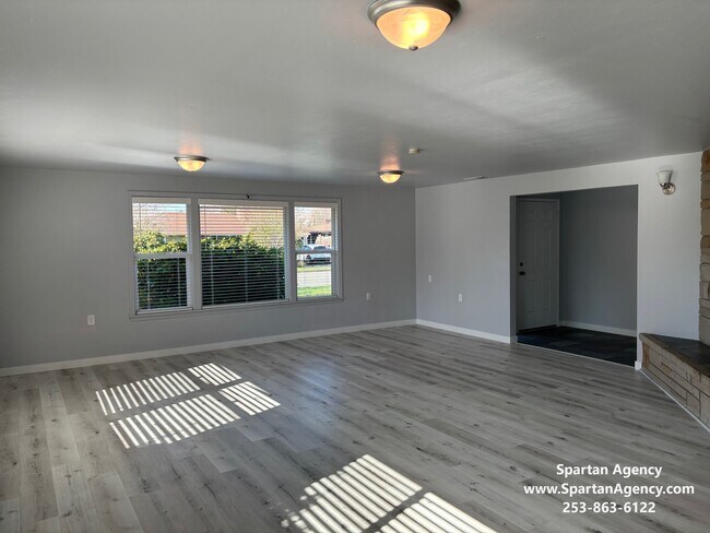 Foto del edificio - 311 14th St SW