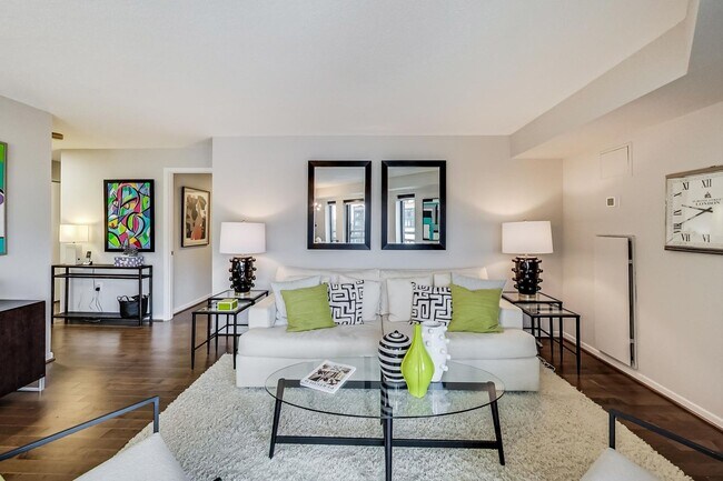 Foto del edificio - 2-bedroom, 1-bath condo in the sought-afte...