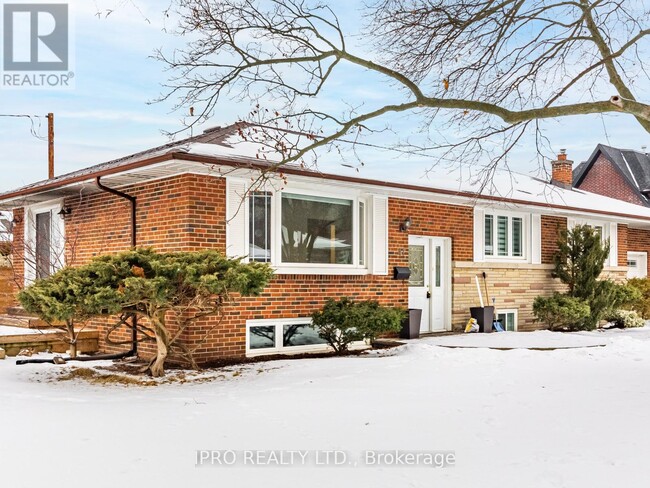 Building Photo - 47 Hesketh Ct