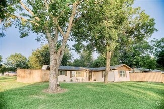 7408 Scenic Dr