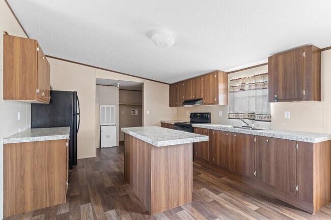 Building Photo - 360 Cedar Ridge Cir