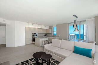 Building Photo - 4010 S Ocean Dr
