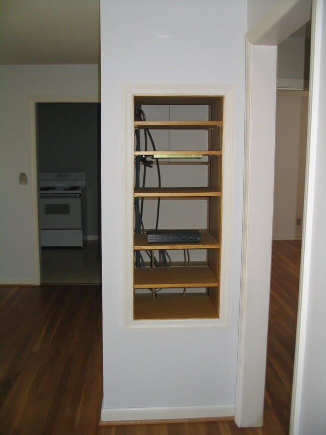 Building Photo - 501 Landon Dr