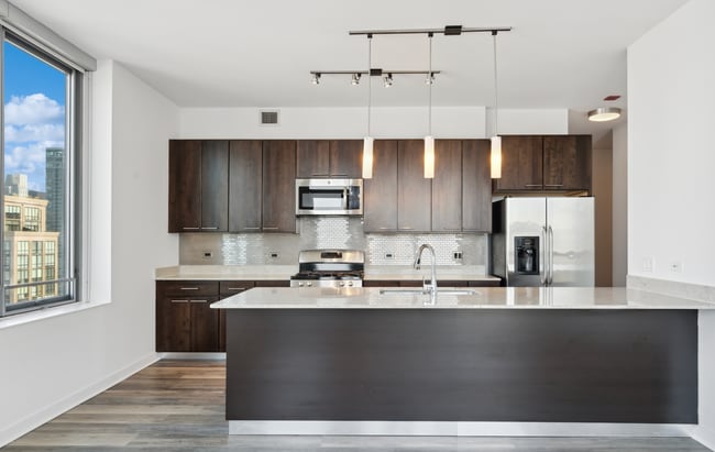 Photo - 451 W Huron St Apartment