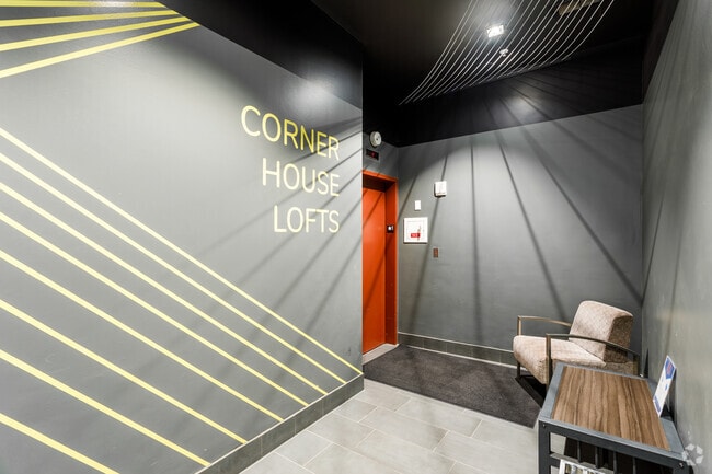 Lobby Photo - Corner House Apartments