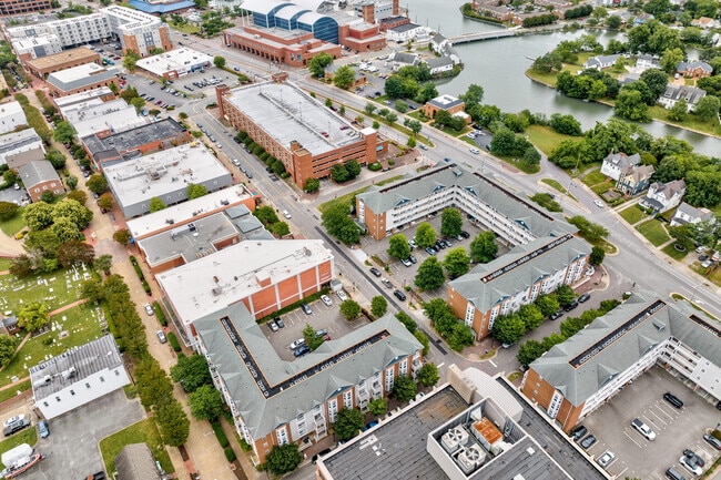 Aerial Photo - Heritage at Settlers Landing Apartments