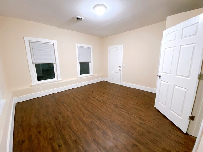 Foto del edificio - 730 Brown St