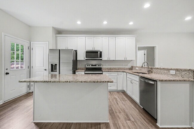 Foto del edificio - 324 N Milford Dr