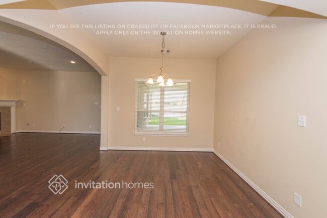 Building Photo - 30810 Academy Trace Dr