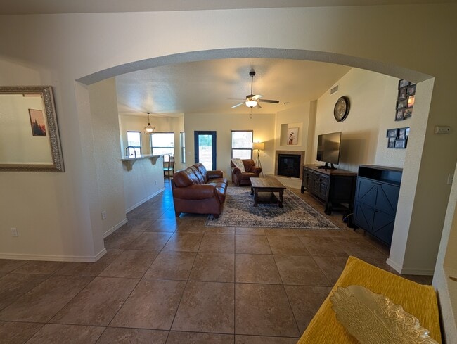 Foto del edificio - 5604 New Castle Ct