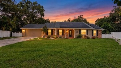 Building Photo - 5304 Rosecrest Cir
