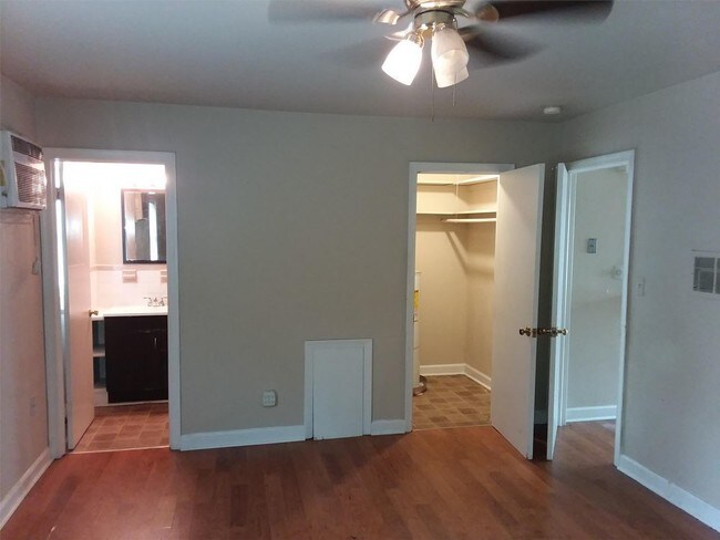 Building Photo - 174 D View Avenue - 2