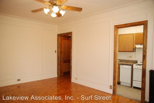 Building Photo - 530 W Diversey Pkwy