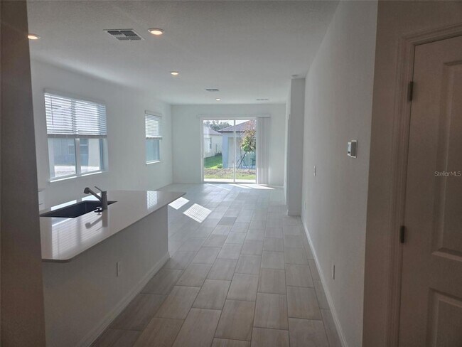 Foto del edificio - 9872 Dancing Goat Pl