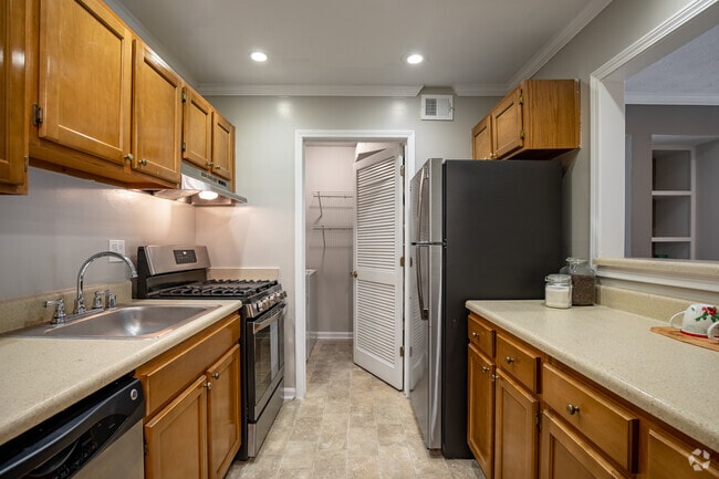 2HAB, 2BA - 1,310 ft² - Calibre Lake