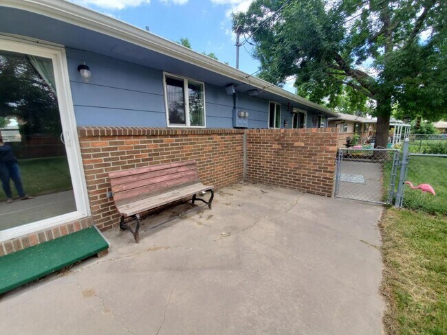 Building Photo - 3505 Butternut Dr.