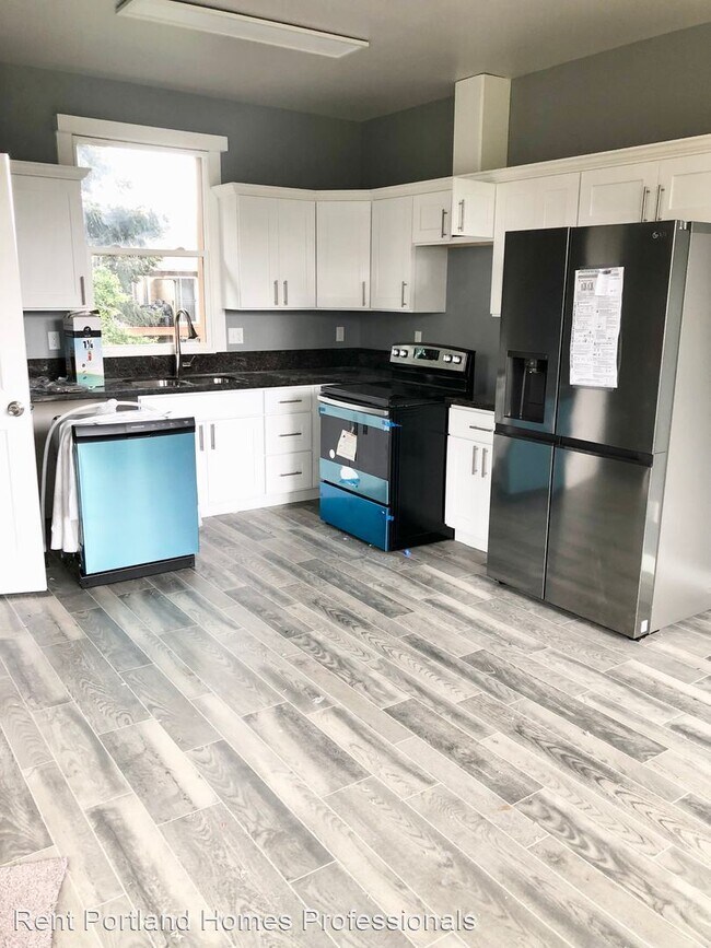 Foto del edificio - 3 br, 1.5 bath House - 173 NE 162nd Ave