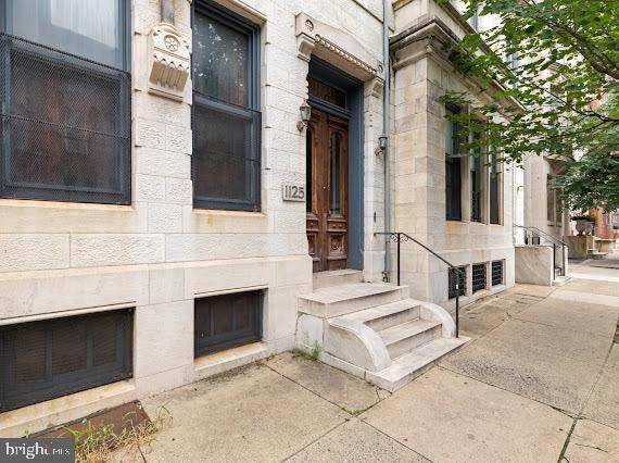 Building Photo - 1125 St Paul St