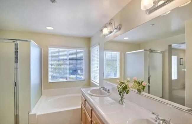 Foto del edificio - 10067 Fieldthorn St