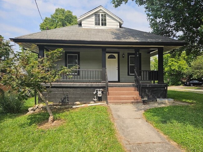 Building Photo - 79 Home St