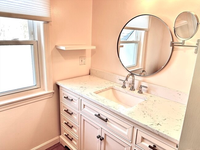 Building Photo - 46 High St