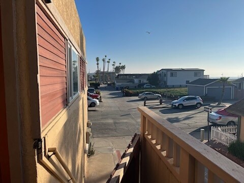 Entrada - 863 Ocean Ln