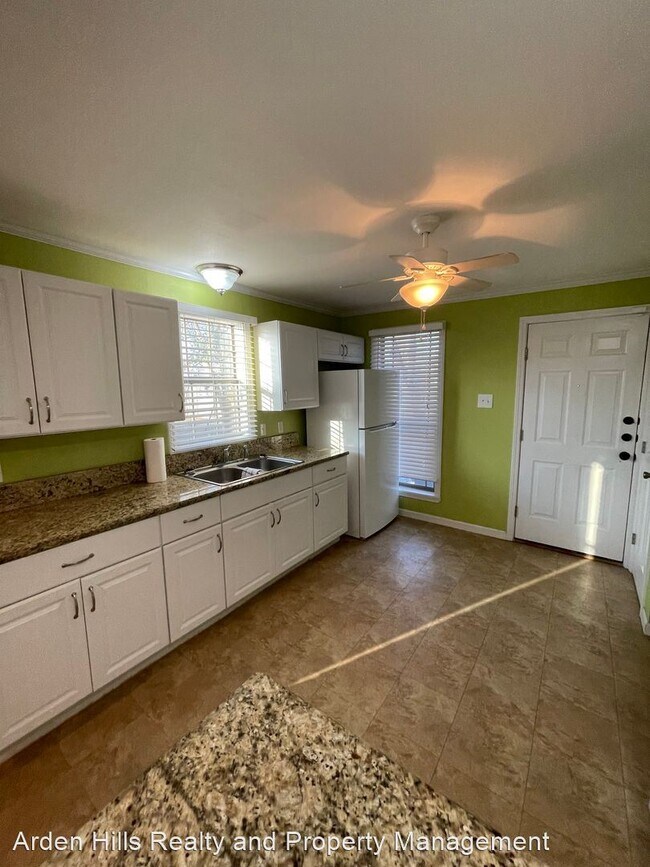 Foto del edificio - 2 br, 1 bath House - 308 W Barnett