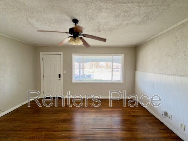 Foto del edificio - 7212 E 4th Pl