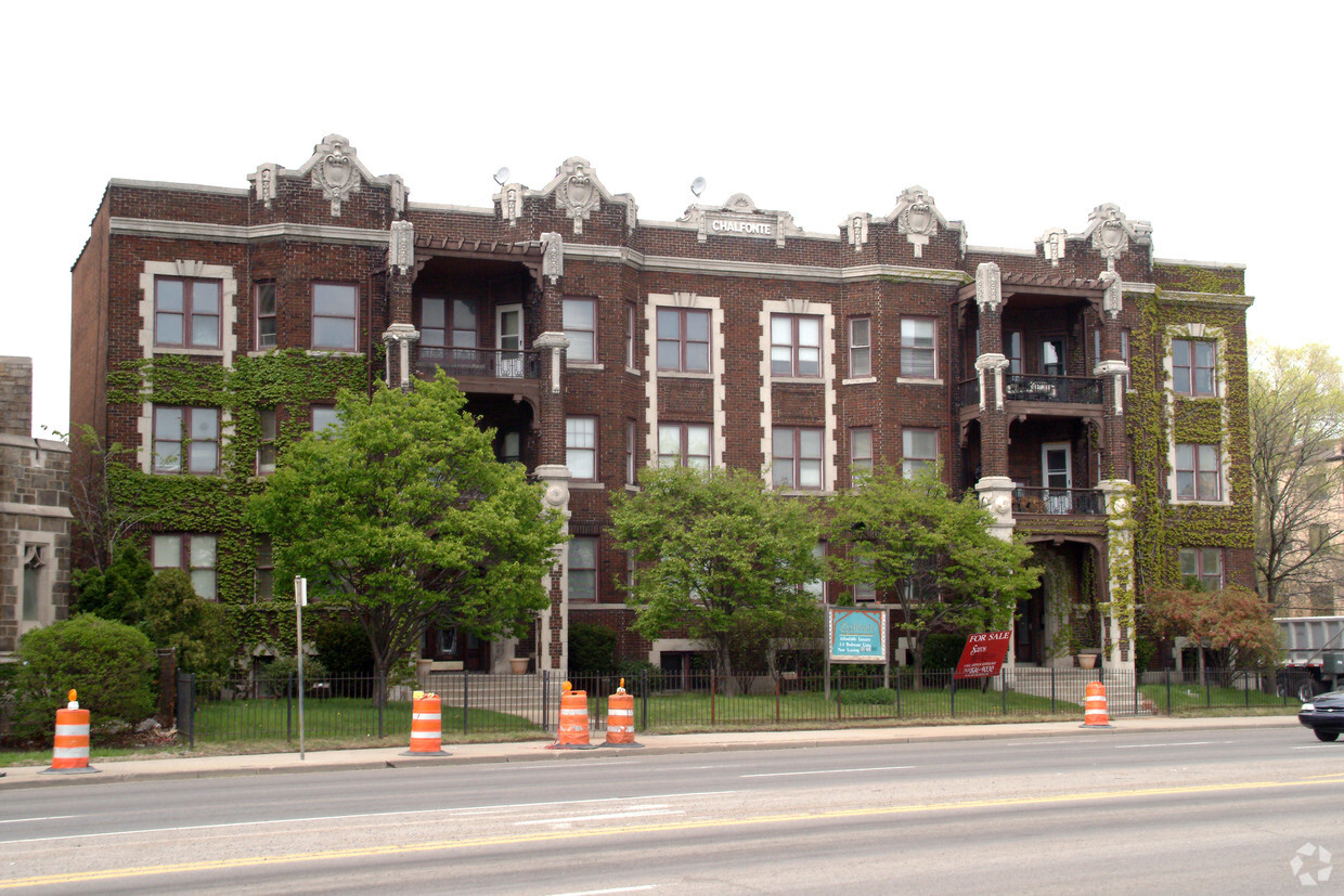 Primary Photo - Chalfonte Apartments