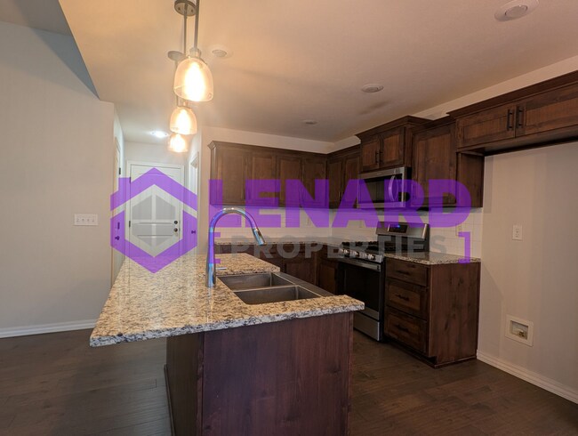 Foto del edificio - 660 N Montego St