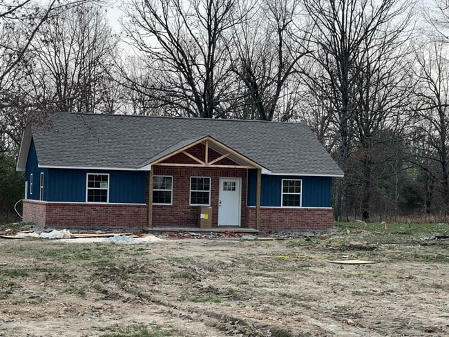 Building Photo - 168 Rustic Ln
