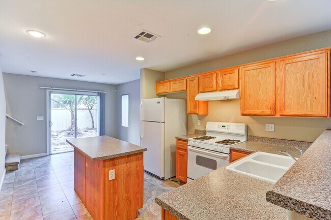 Foto del edificio - 4125 Kemble Ct