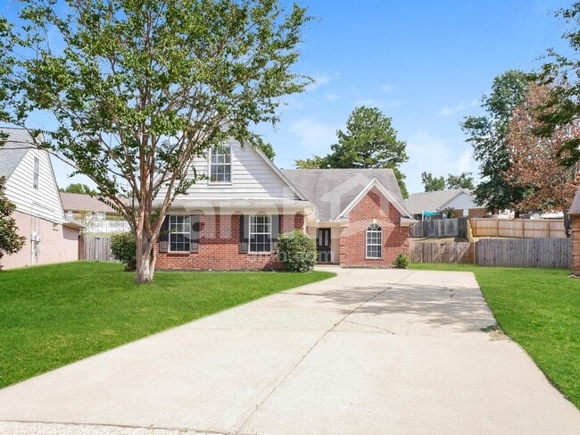 Building Photo - 660 Timber Creek S