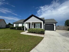 Building Photo - 2604 Larne Ct