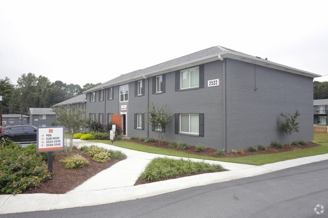 Building Photo - Flats at East Atlanta