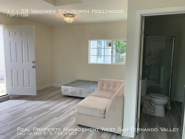 Foto del edificio - 11138 Vanowen St